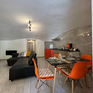 Apartamento Casa Foria Holiday, Nápoles