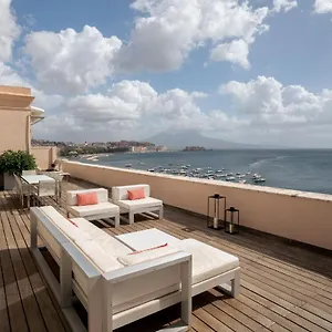 Appartamento Caracciolo 13 Rooftop&suites, Napoli
